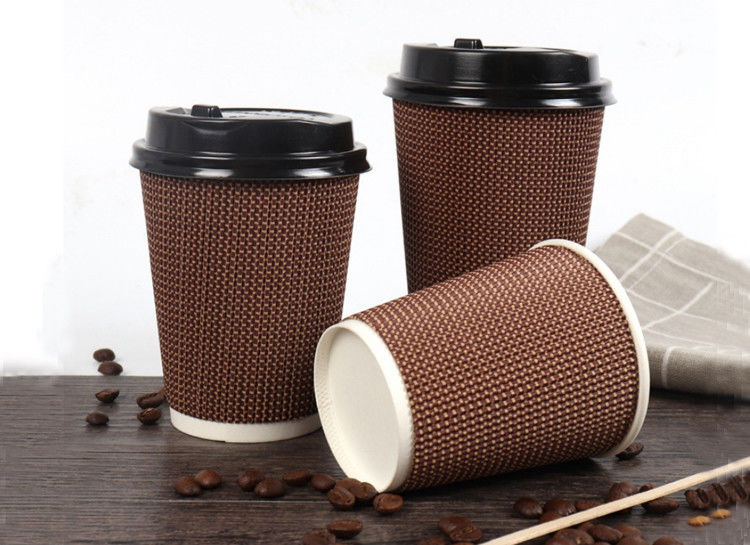 90mm Mund drei Schicht-gewölbte Wegwerfkaffeetassen 16oz
