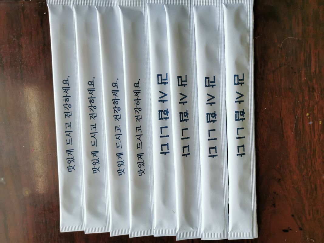 Freundliche Sushi-natürliche Bambusessstäbchen Eco mit Papierpaket